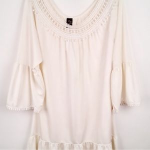 Win Win crocheted neckline tunic